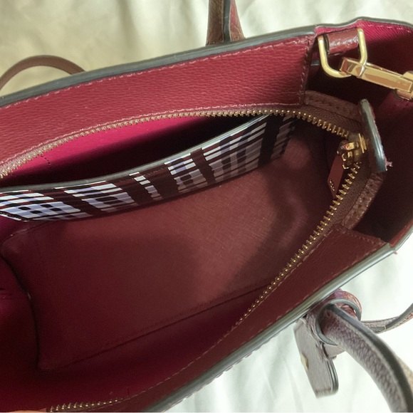 EUC Kate Spade small satchel with adjustable strap - Picture 4 of 5